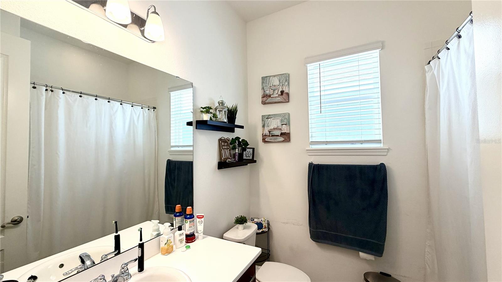 Image 11 of 21 For 9160 Olmo Court