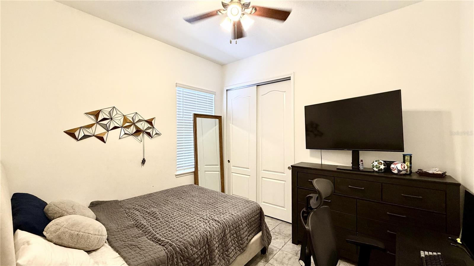 Image 14 of 21 For 9160 Olmo Court