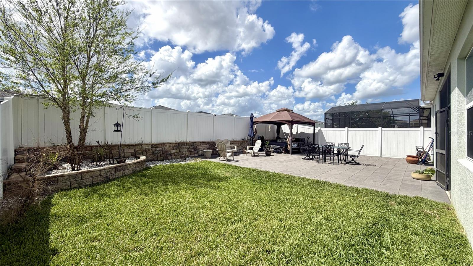 Image 19 of 21 For 9160 Olmo Court