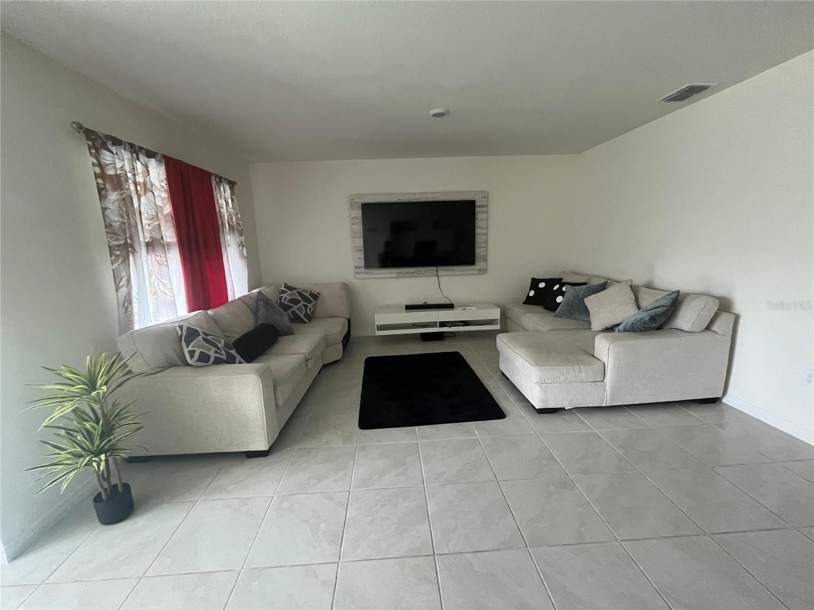 Image 5 of 7 For 3329 Aruba Way