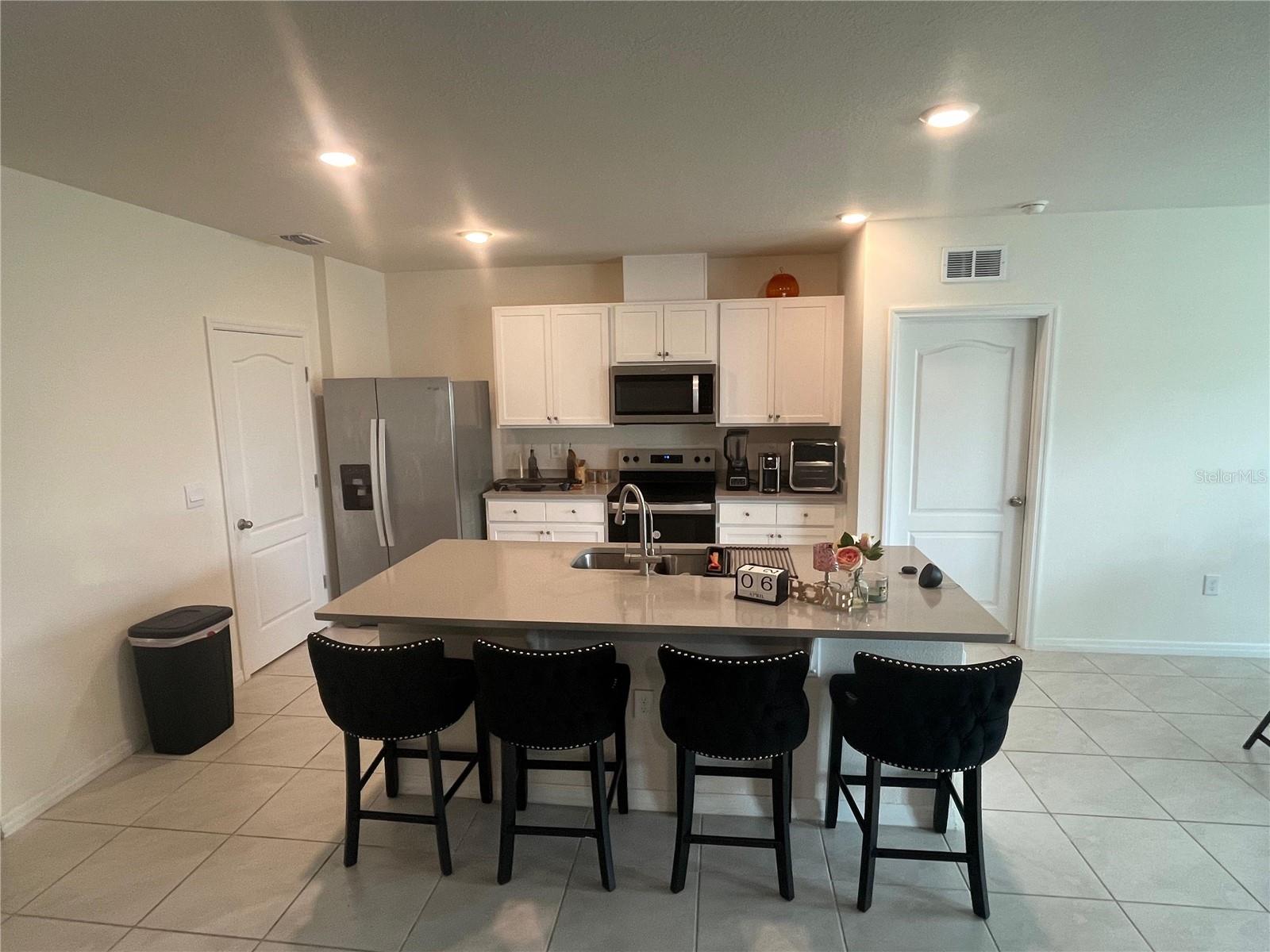 Image 6 of 7 For 3329 Aruba Way