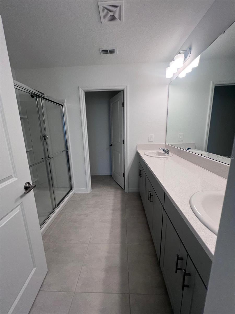 Image 10 of 19 For 424 Wayland Drive