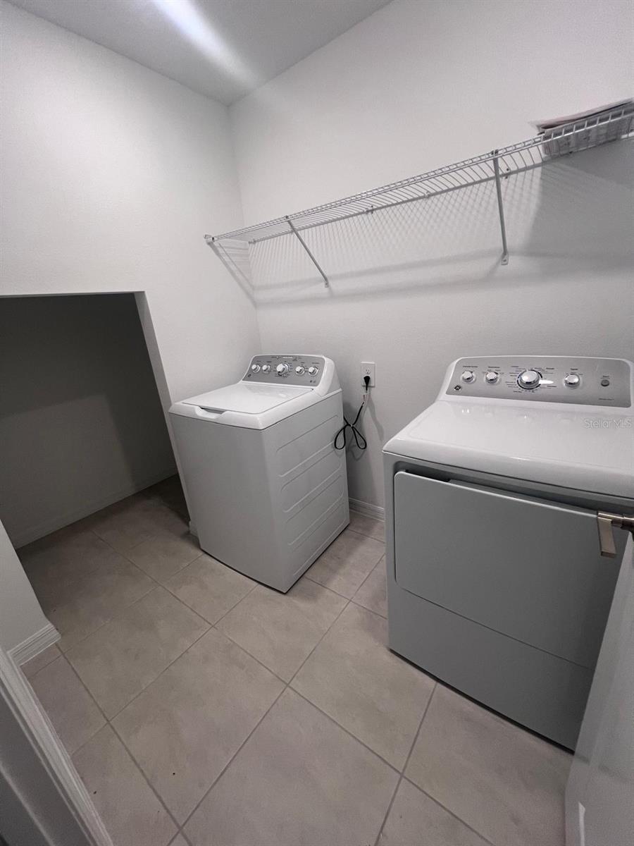 Image 17 of 19 For 424 Wayland Drive