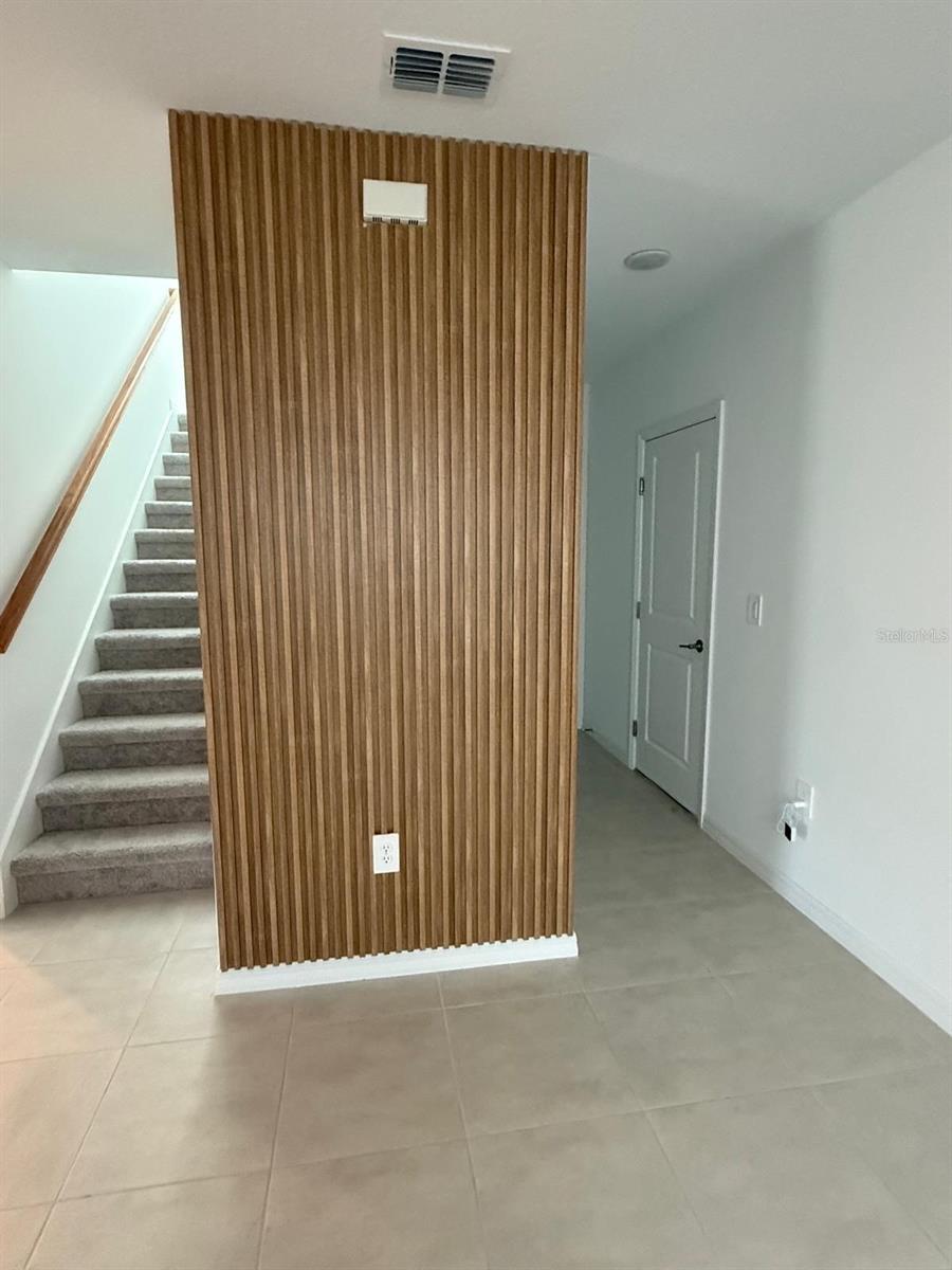 Image 4 of 19 For 424 Wayland Drive