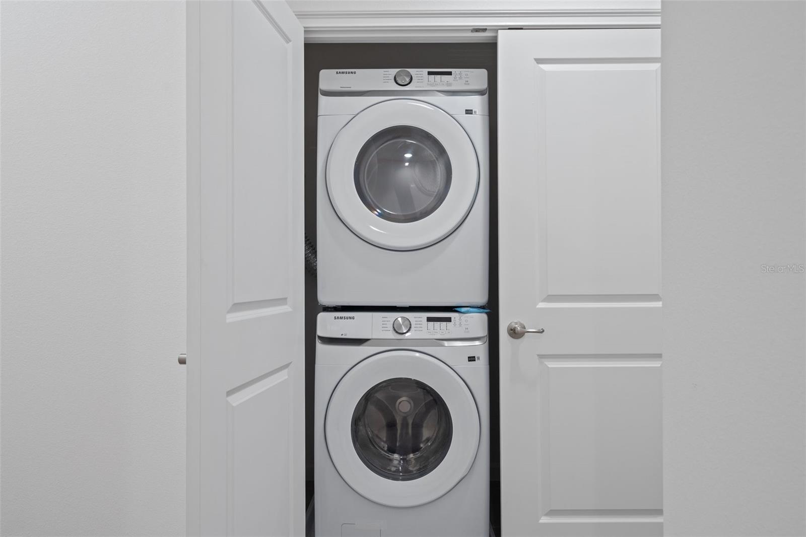 Image 18 of 52 For 10454 Ebb Tide Lane