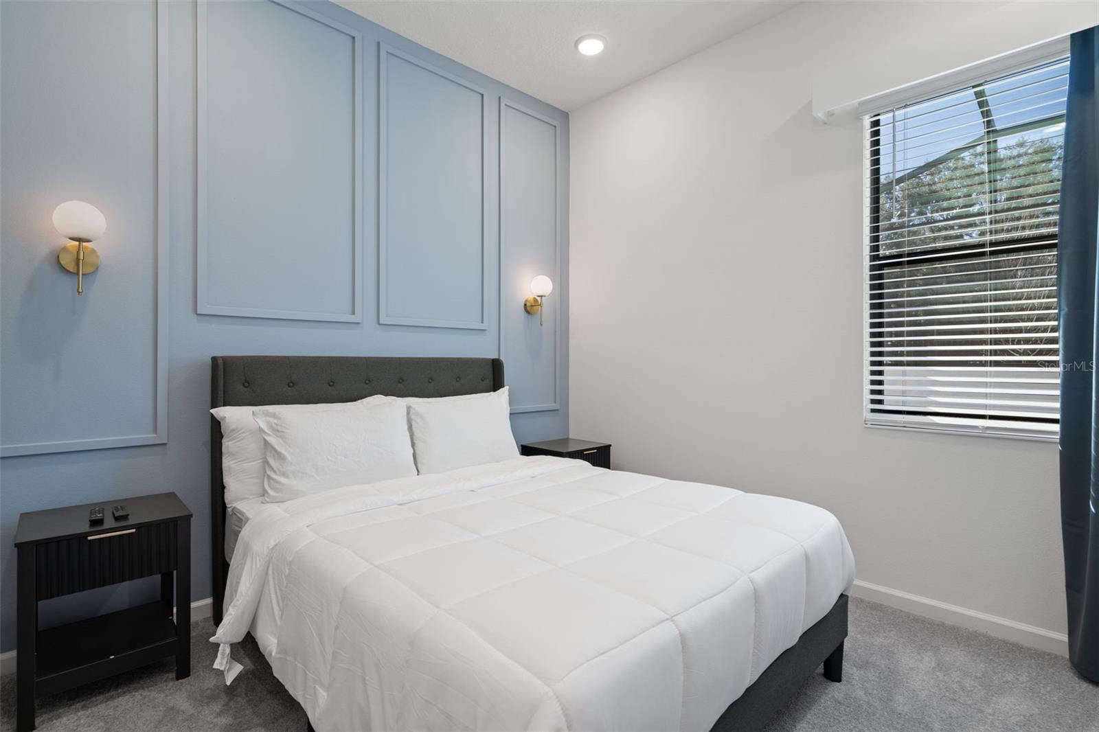 Image 19 of 52 For 10454 Ebb Tide Lane