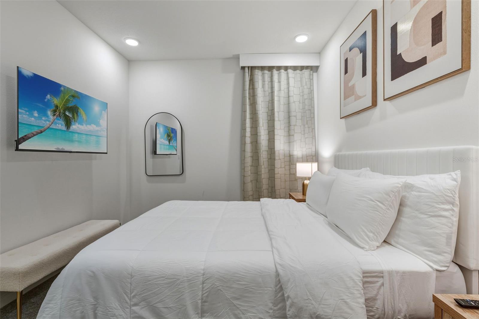 Image 32 of 52 For 10454 Ebb Tide Lane