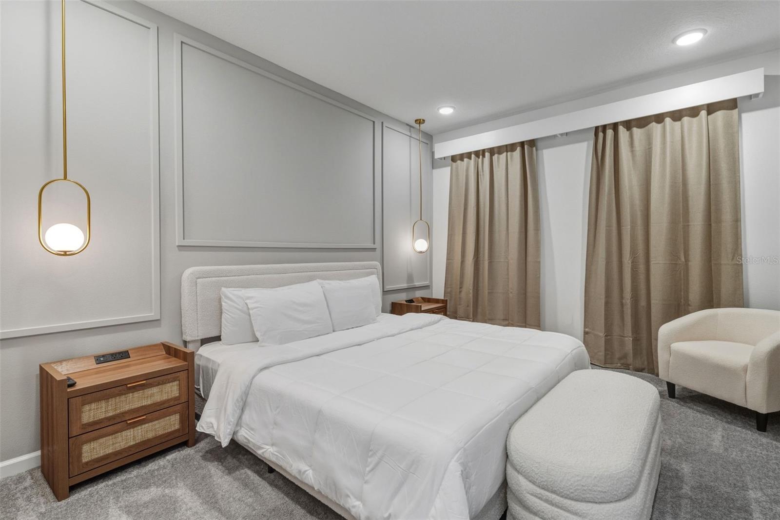 Image 35 of 52 For 10454 Ebb Tide Lane