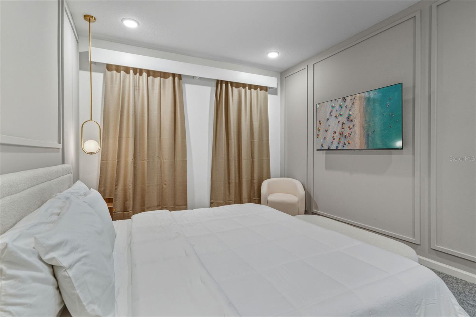 Image 36 of 52 For 10454 Ebb Tide Lane