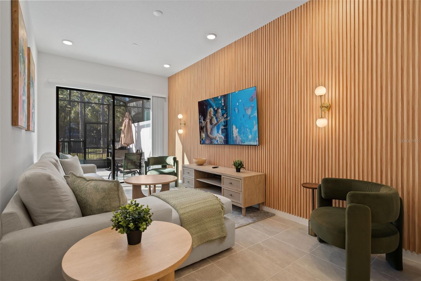 Image 7 of 52 For 10454 Ebb Tide Lane