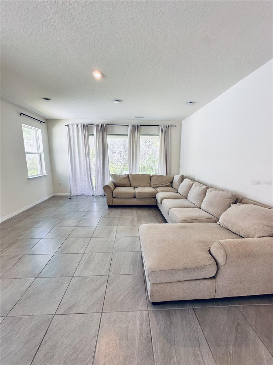 Image 10 of 31 For 1563 Sepal St