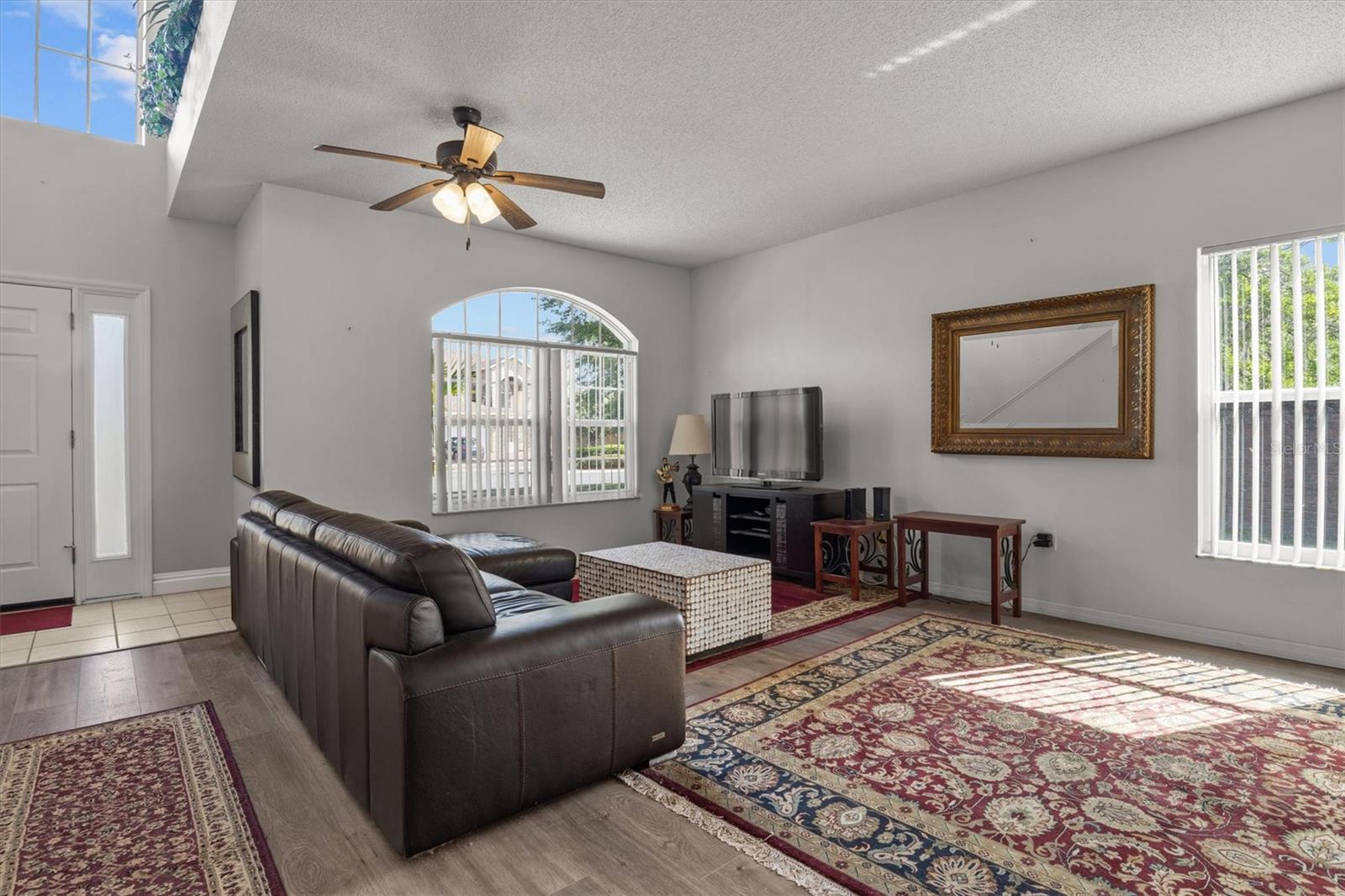 Image 3 of 50 For 5500 Willow Bend Trail