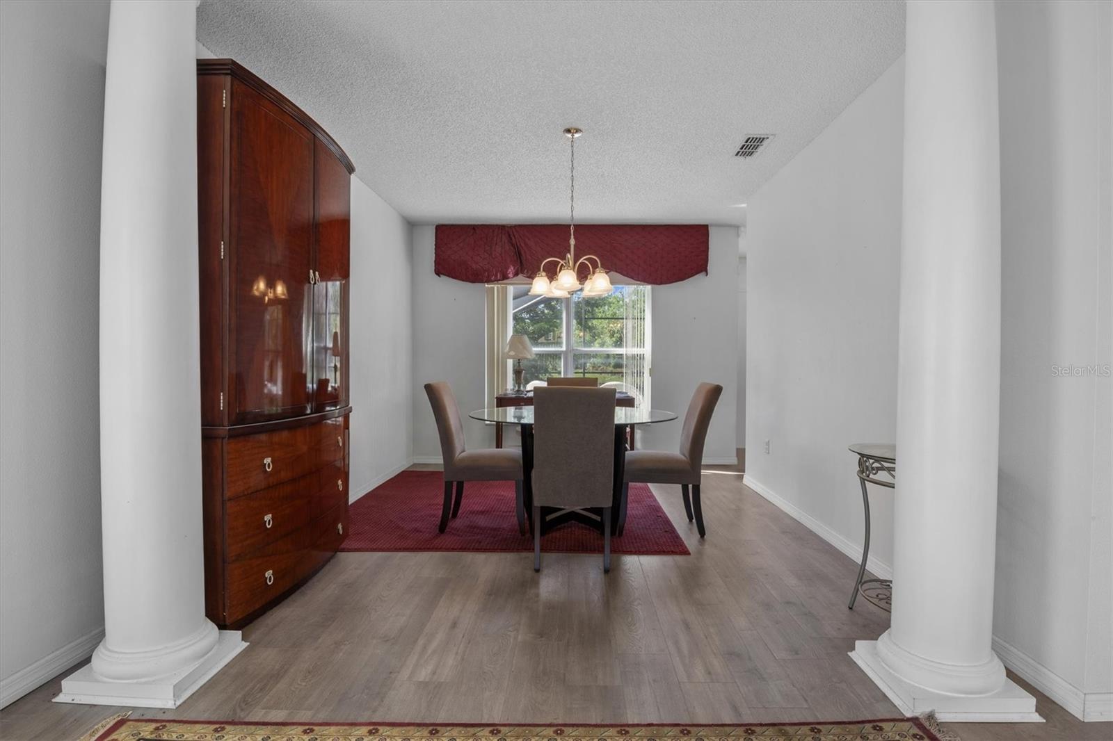 Image 5 of 50 For 5500 Willow Bend Trail