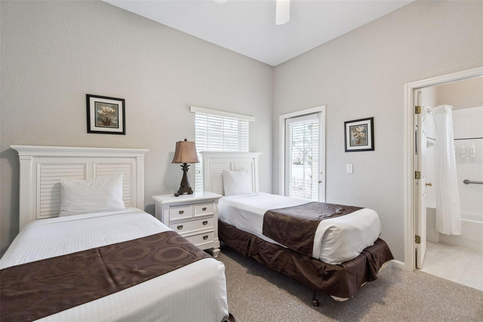 Image 13 of 50 For 106 Lucaya Loop