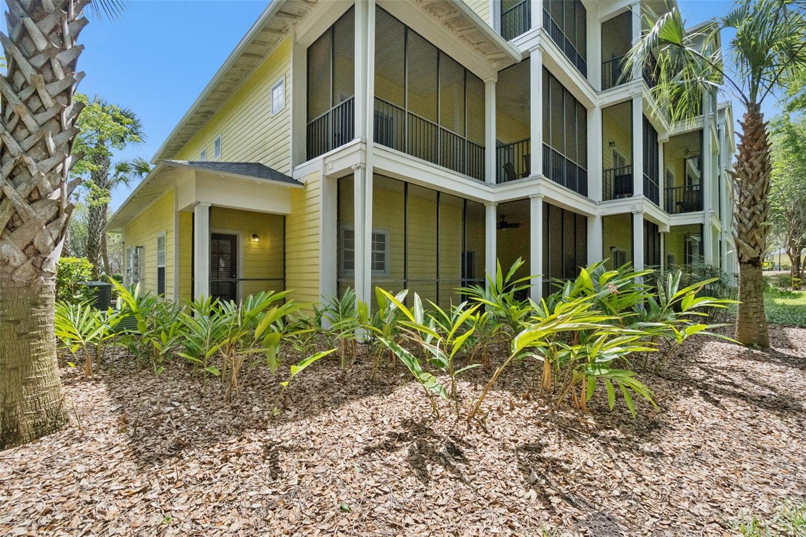 Image 25 of 50 For 106 Lucaya Loop