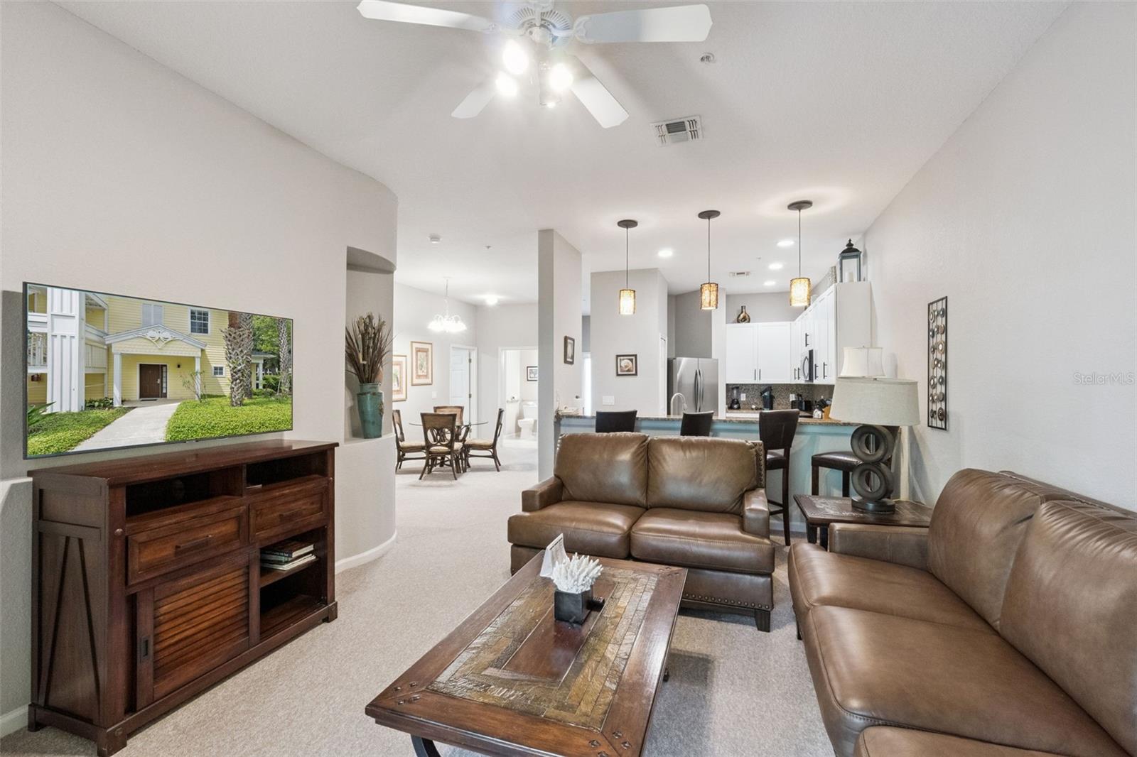 Image 4 of 50 For 106 Lucaya Loop