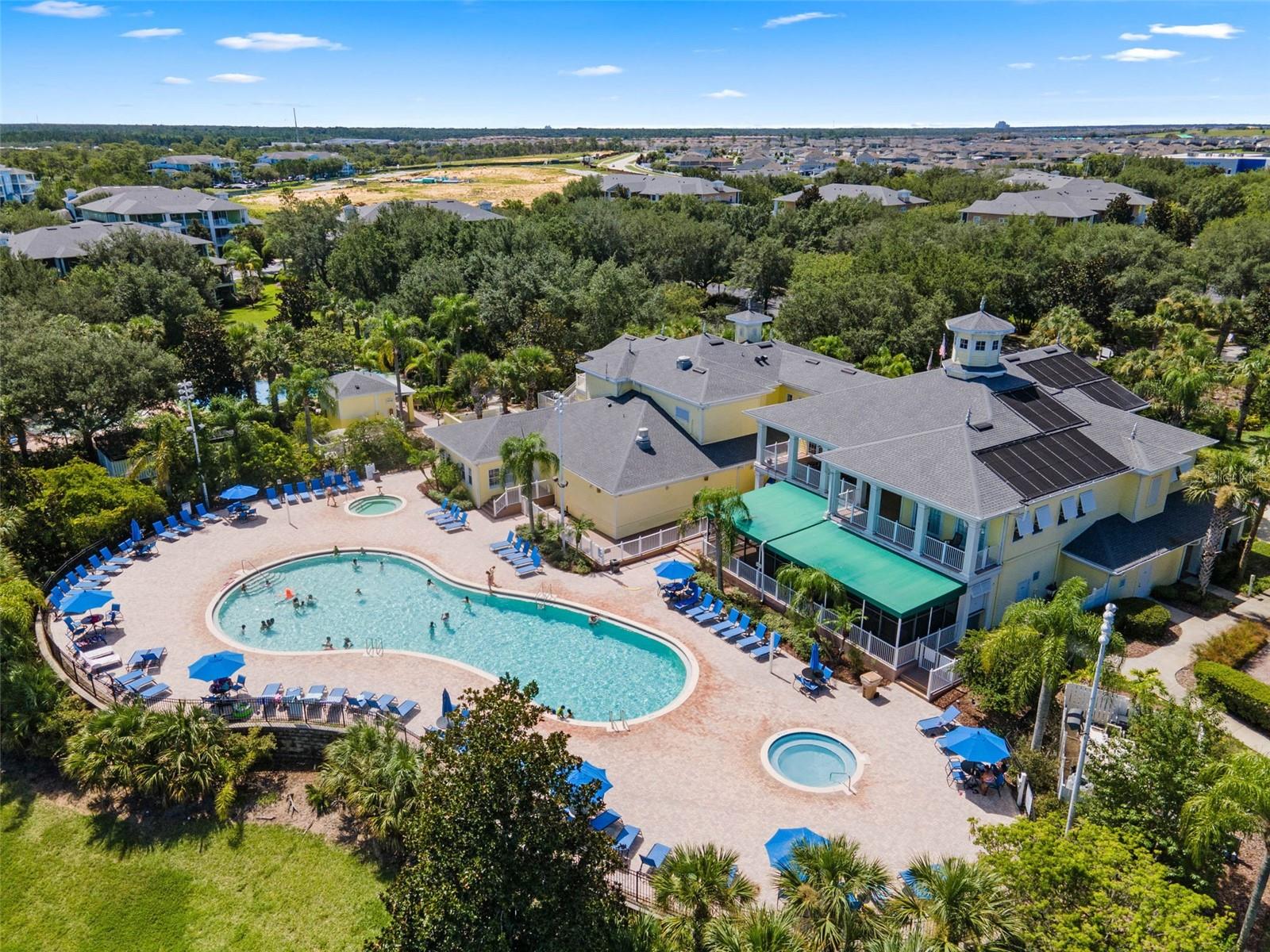 Image 47 of 50 For 106 Lucaya Loop