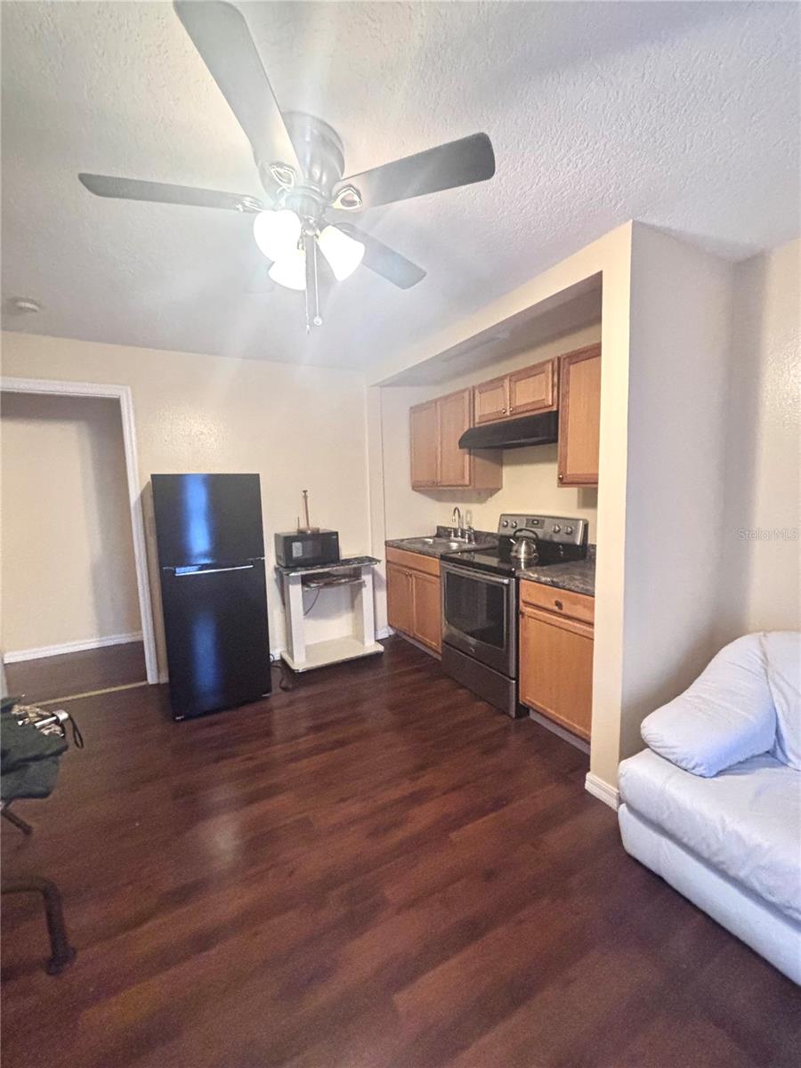 Image 2 of 7 For 1513 Central Avenue