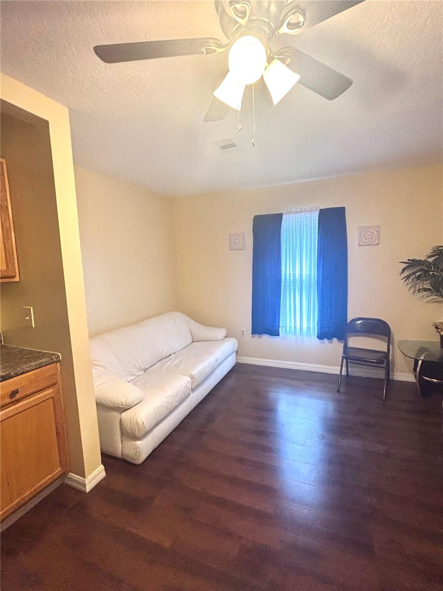 Image 3 of 7 For 1513 Central Avenue