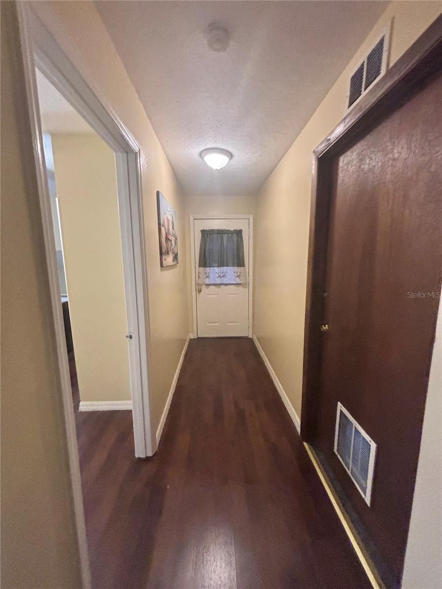 Image 4 of 7 For 1513 Central Avenue