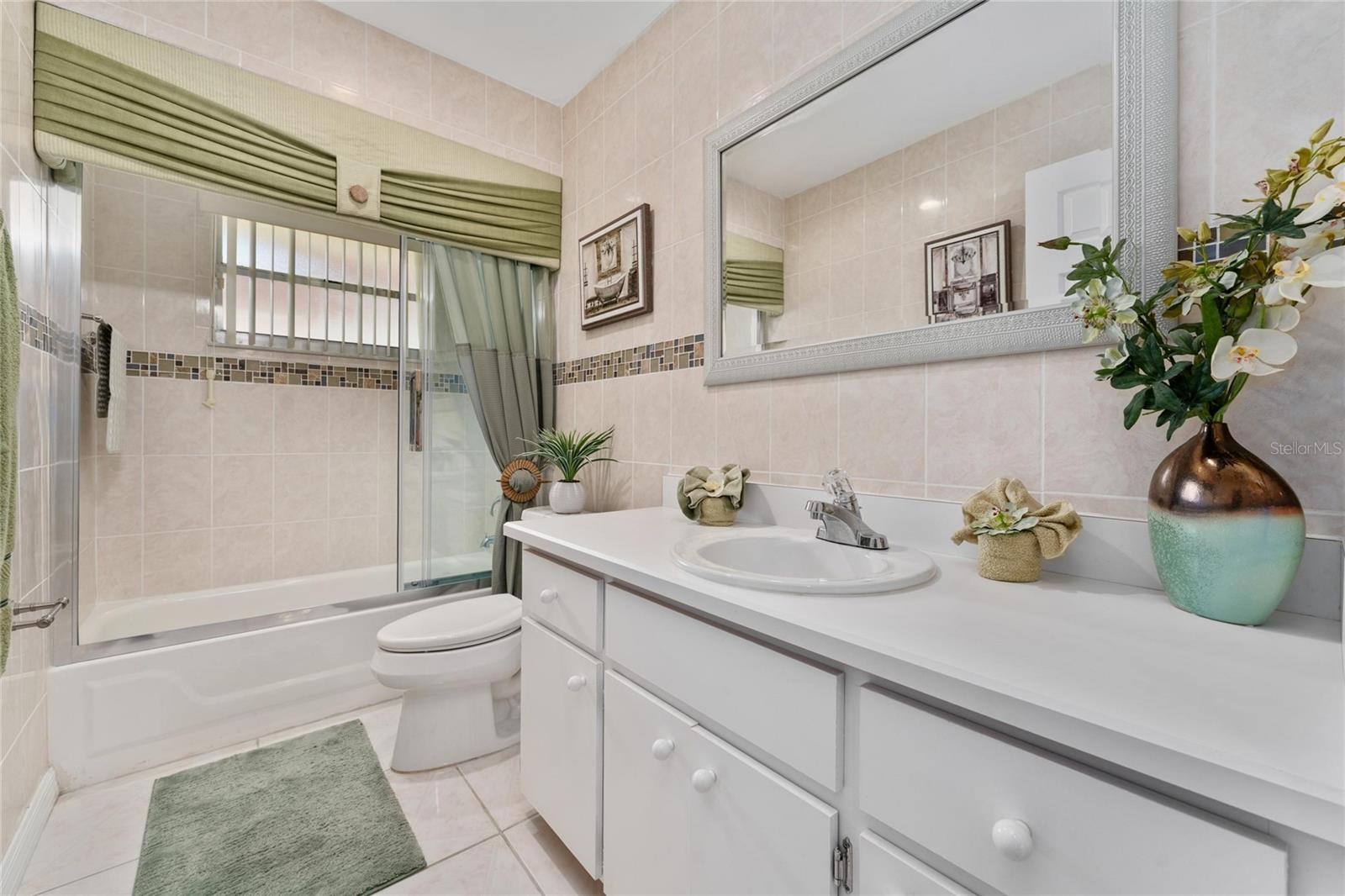 Image 23 of 36 For 2779 Muscatello Street