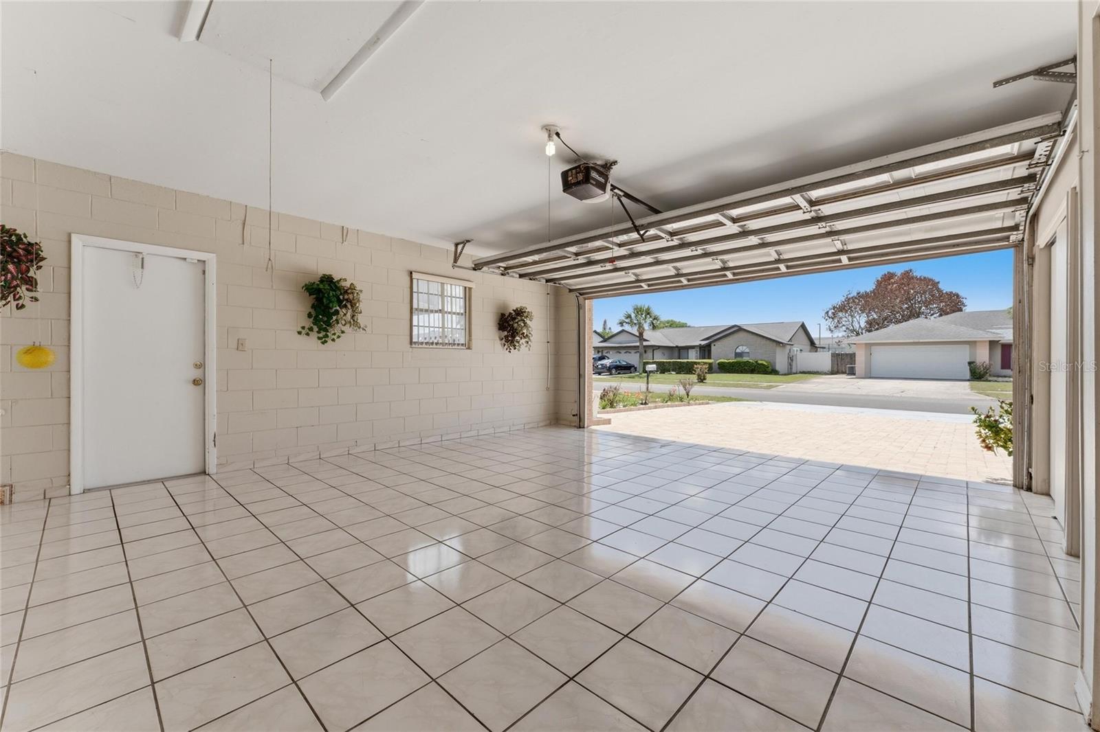 Image 29 of 36 For 2779 Muscatello Street