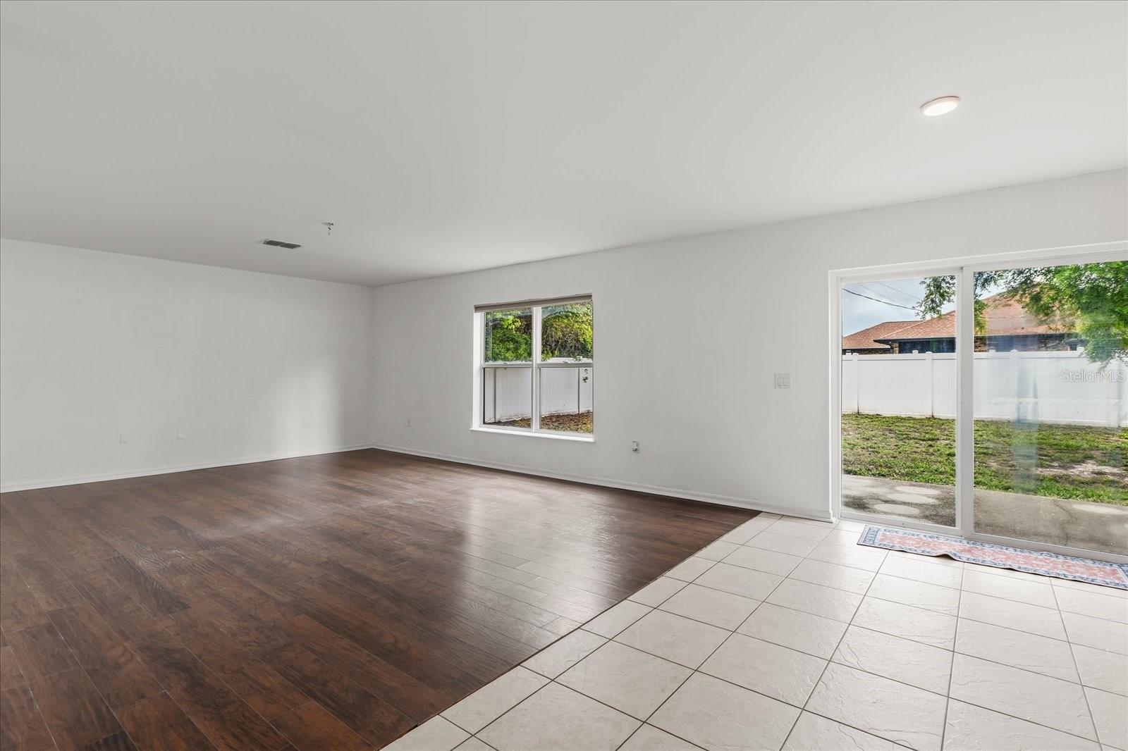 Image 12 of 46 For 1780 Howland Boulevard