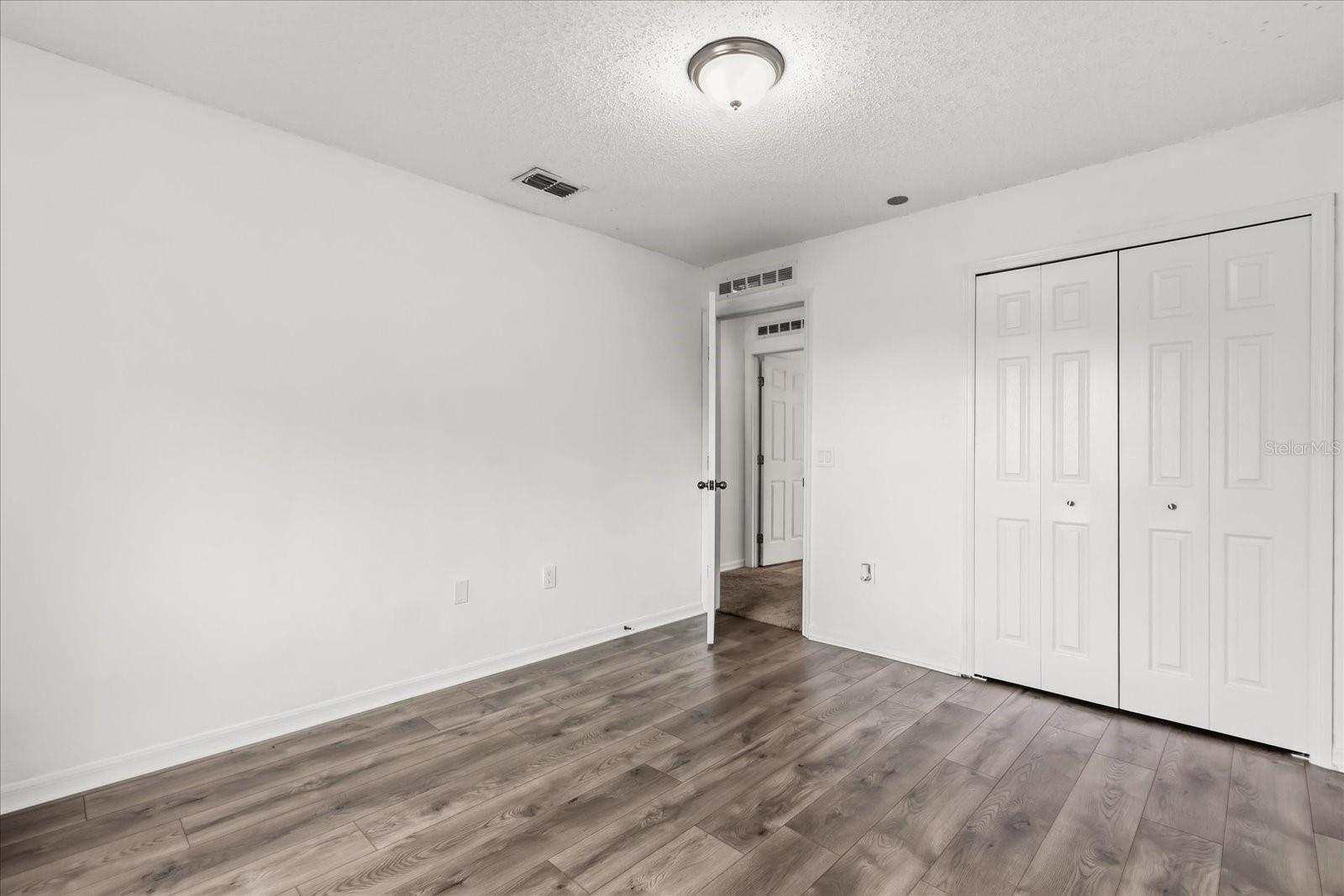 Image 22 of 46 For 1780 Howland Boulevard