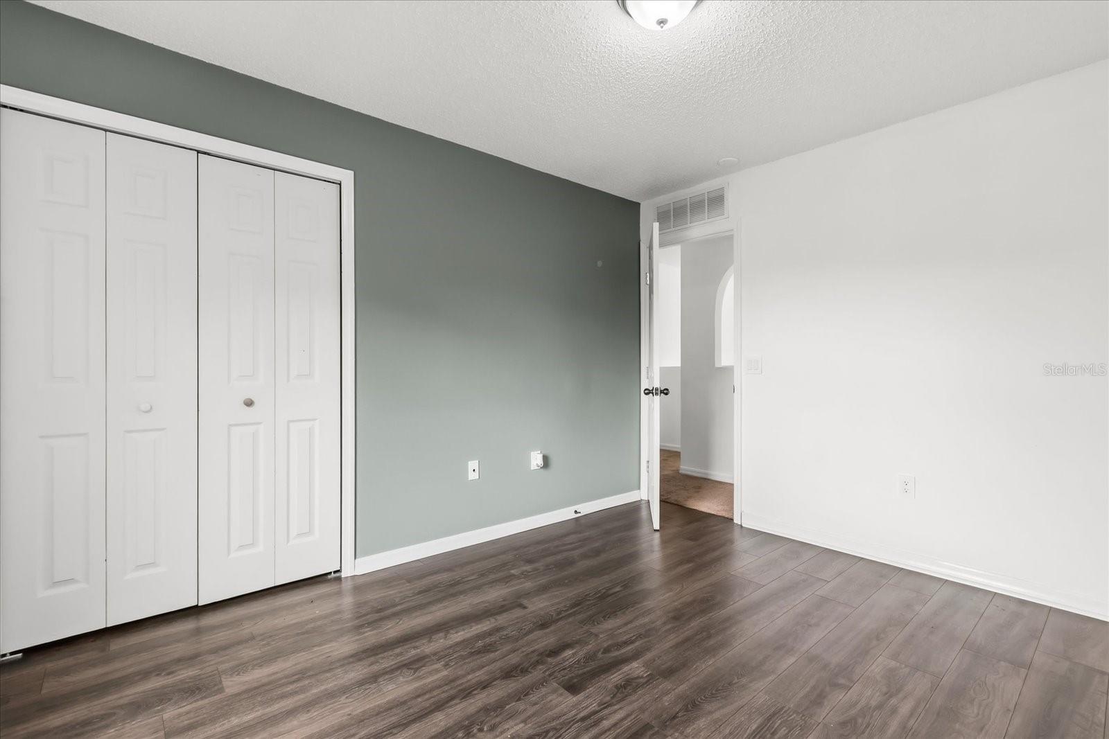 Image 24 of 46 For 1780 Howland Boulevard