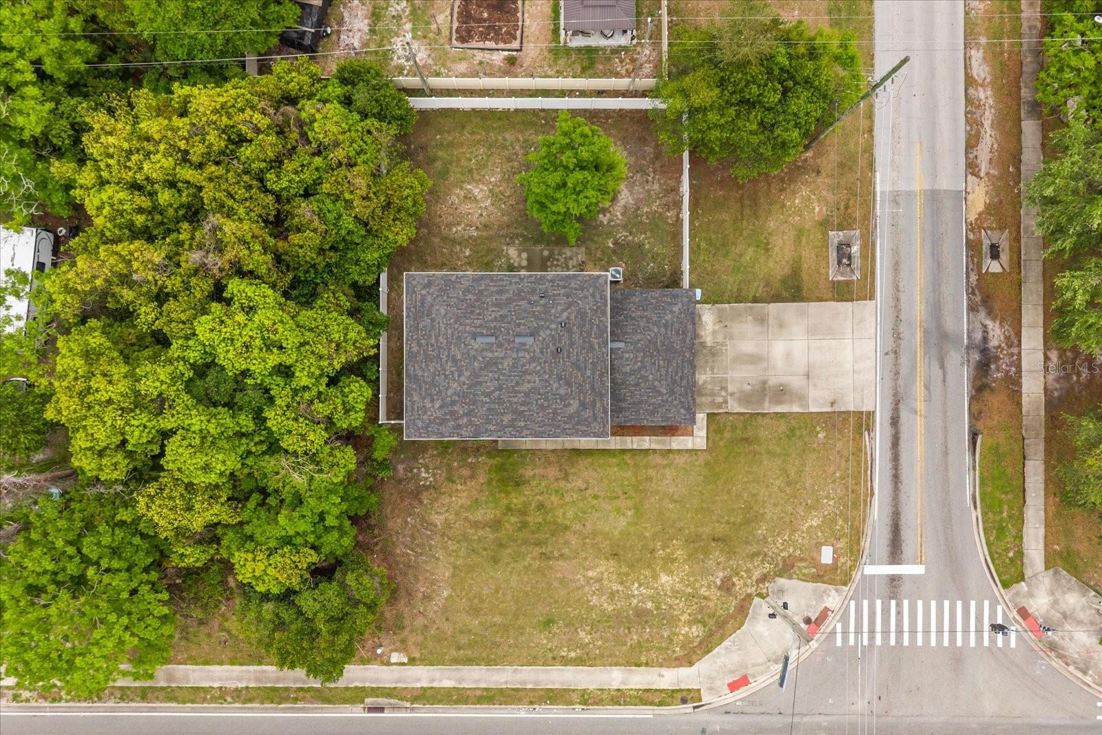 Image 44 of 46 For 1780 Howland Boulevard