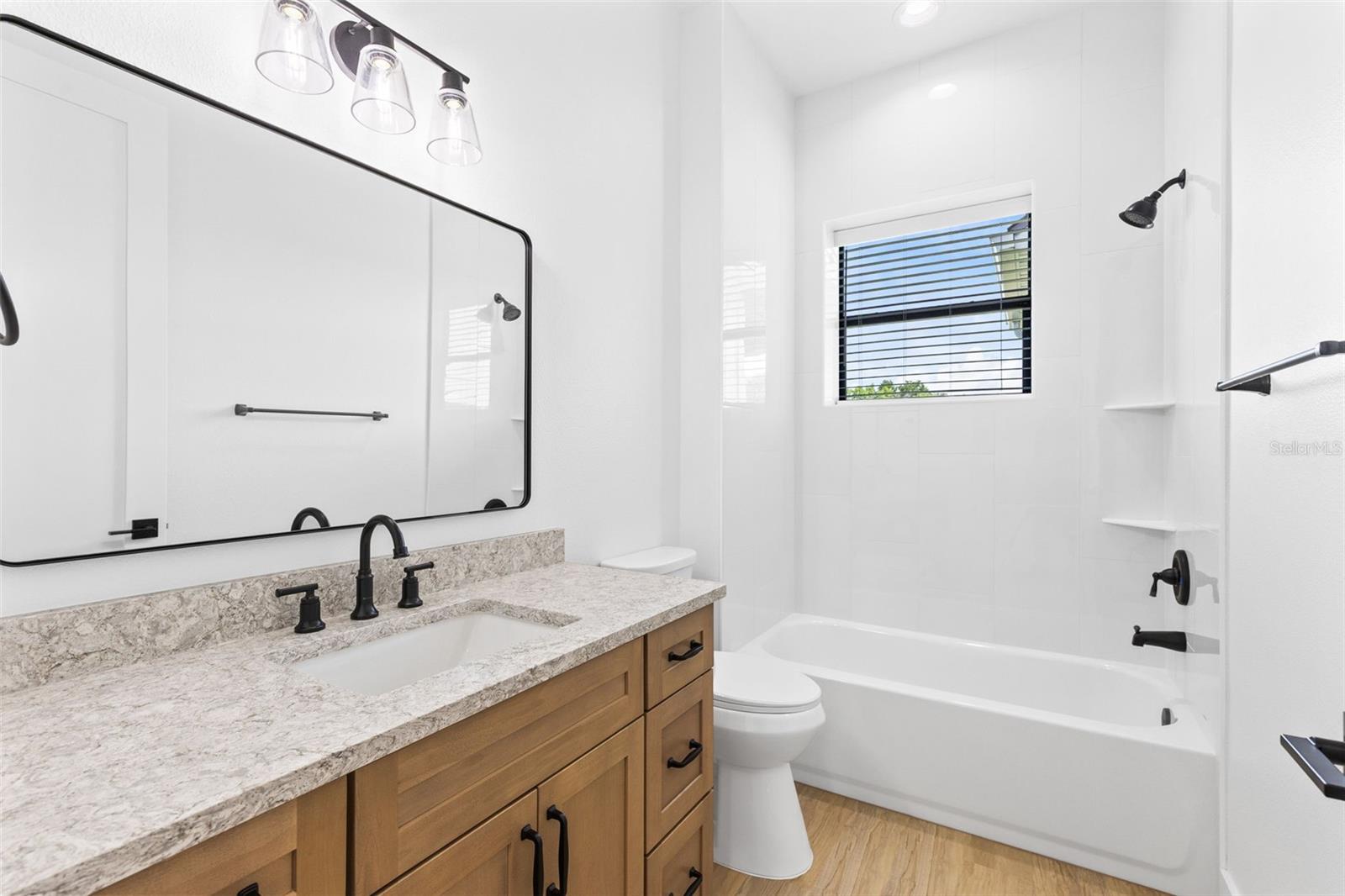 Image 24 of 40 For 1290 Whitman Lane