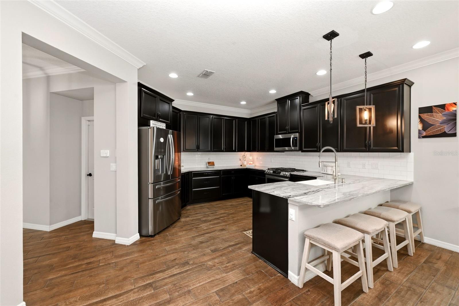 Image 11 of 58 For 2385 Dammar Street