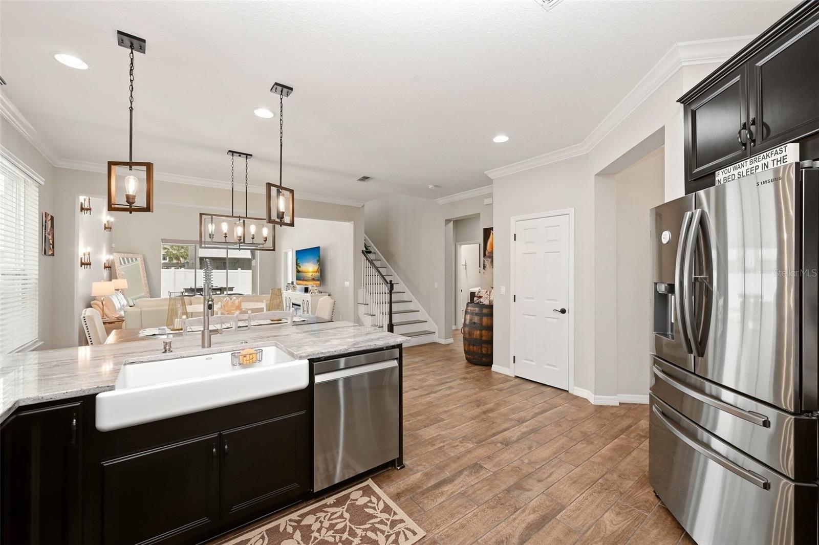 Image 14 of 58 For 2385 Dammar Street