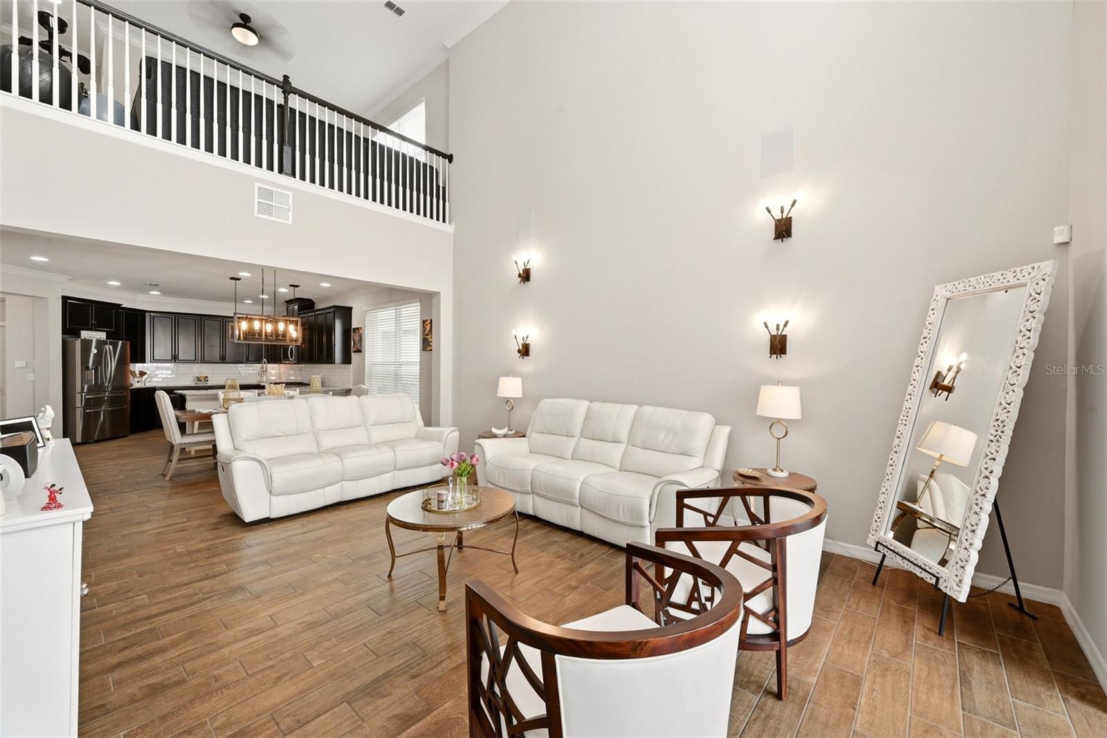 Image 22 of 58 For 2385 Dammar Street