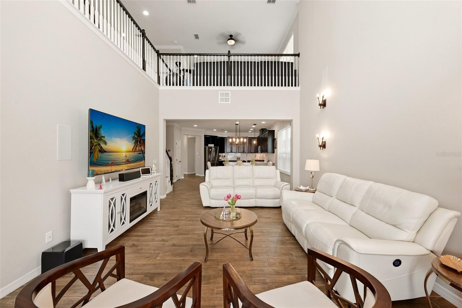 Image 23 of 58 For 2385 Dammar Street