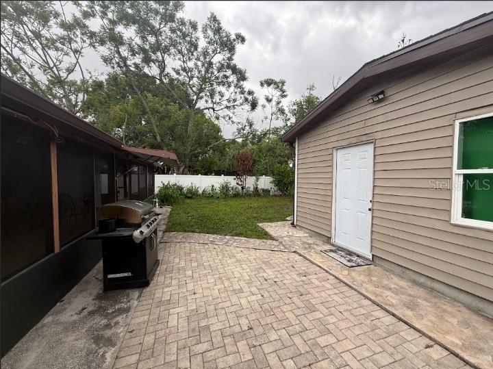 Image 10 of 12 For 2533 El Portal Avenue