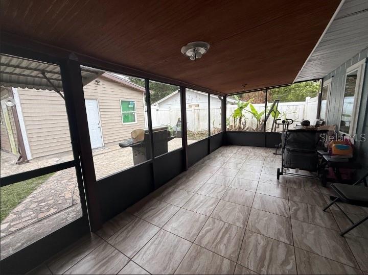 Image 8 of 12 For 2533 El Portal Avenue