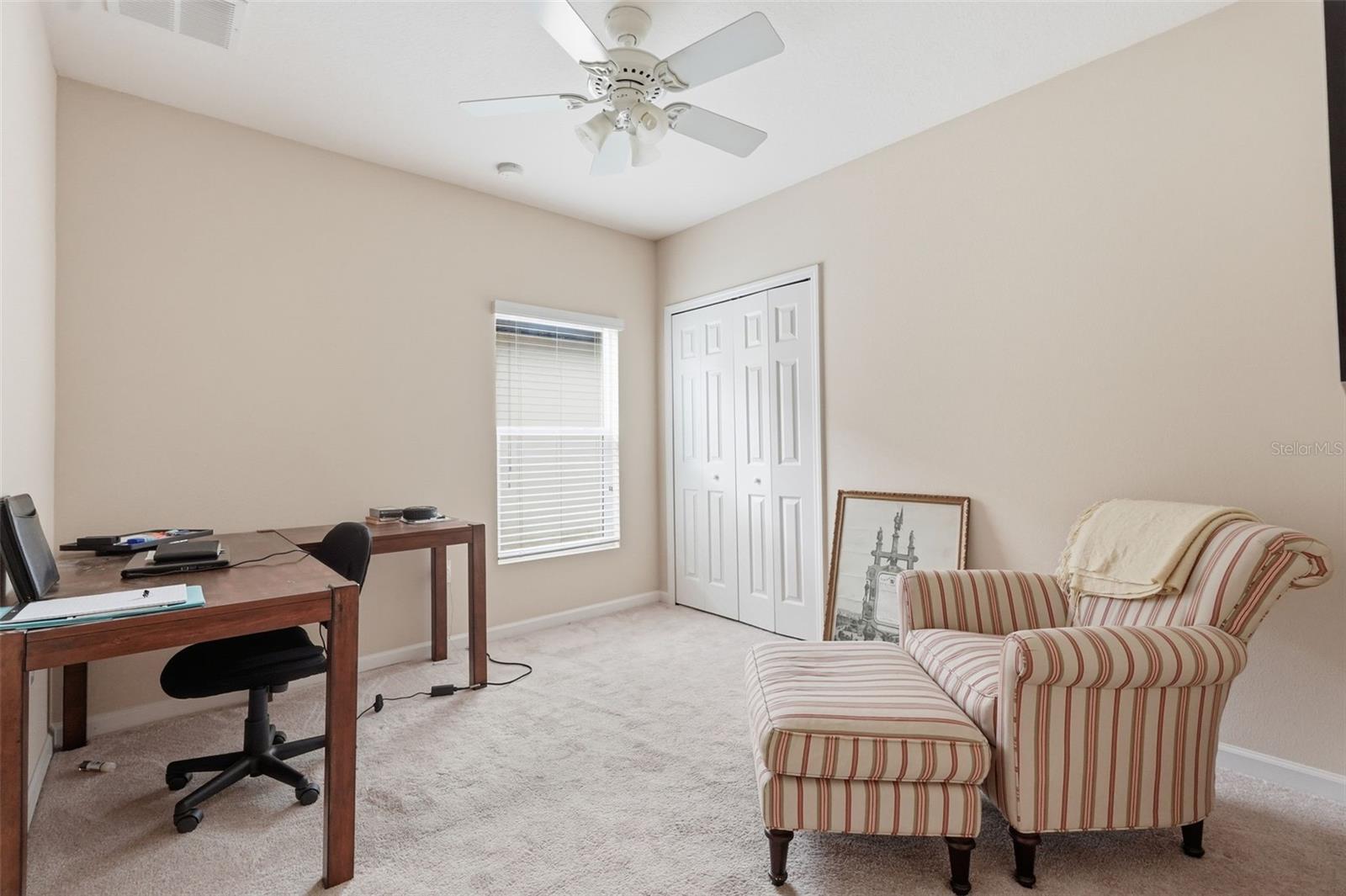 Listing photo id 38 for 5541 Extravagant Court