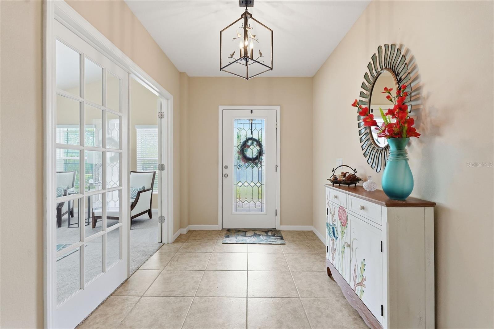 Listing photo id 6 for 5541 Extravagant Court