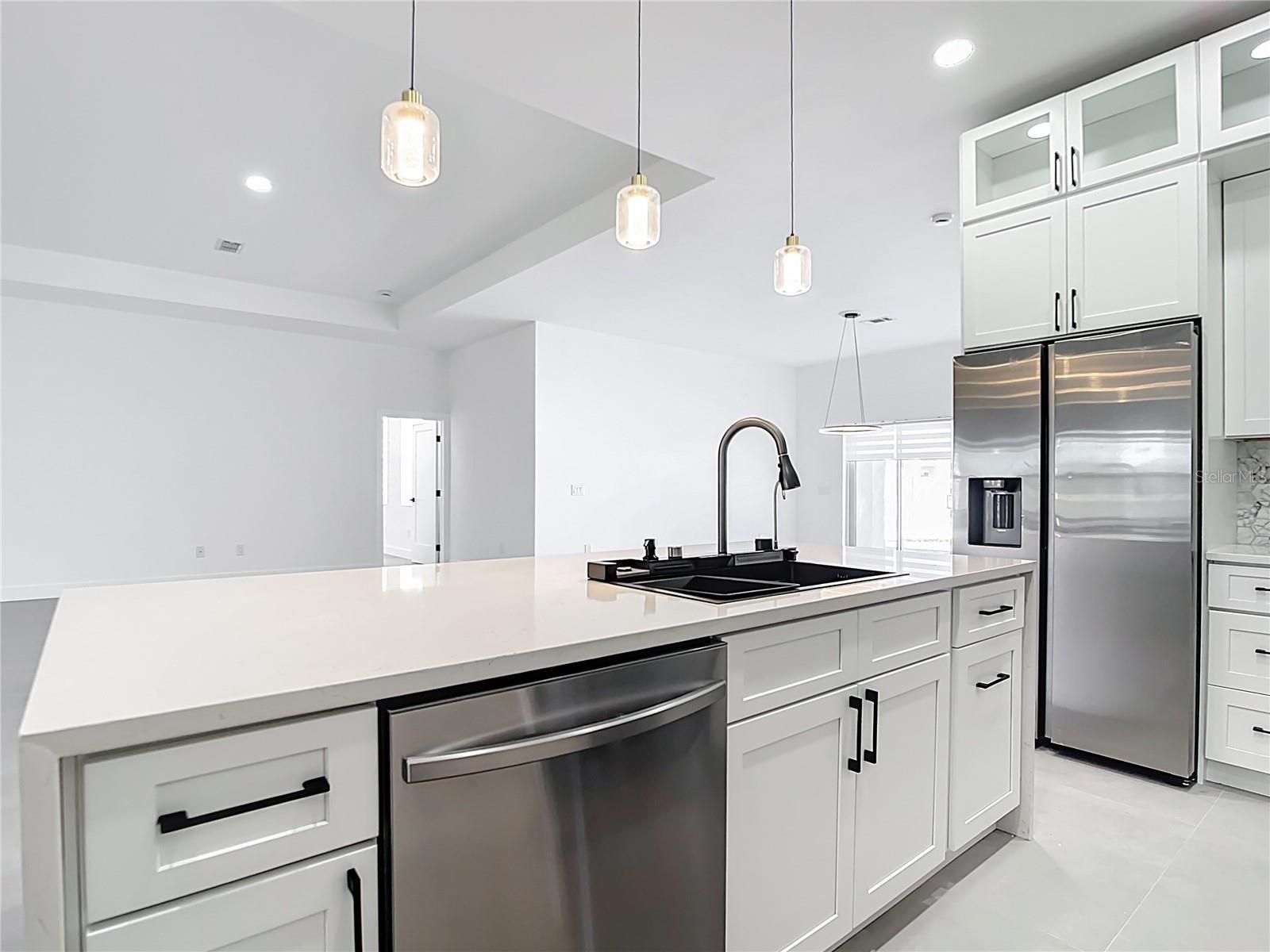 Image 11 of 34 For 174 Ingram Boulevard