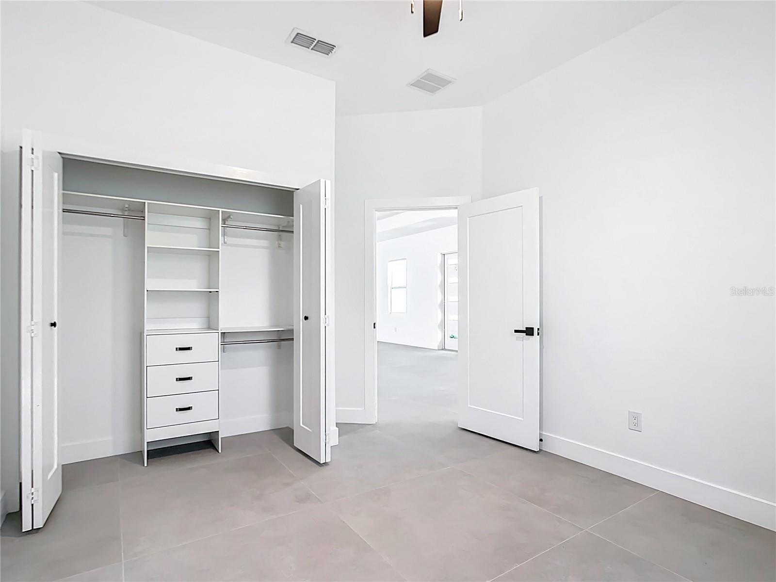 Image 14 of 34 For 174 Ingram Boulevard