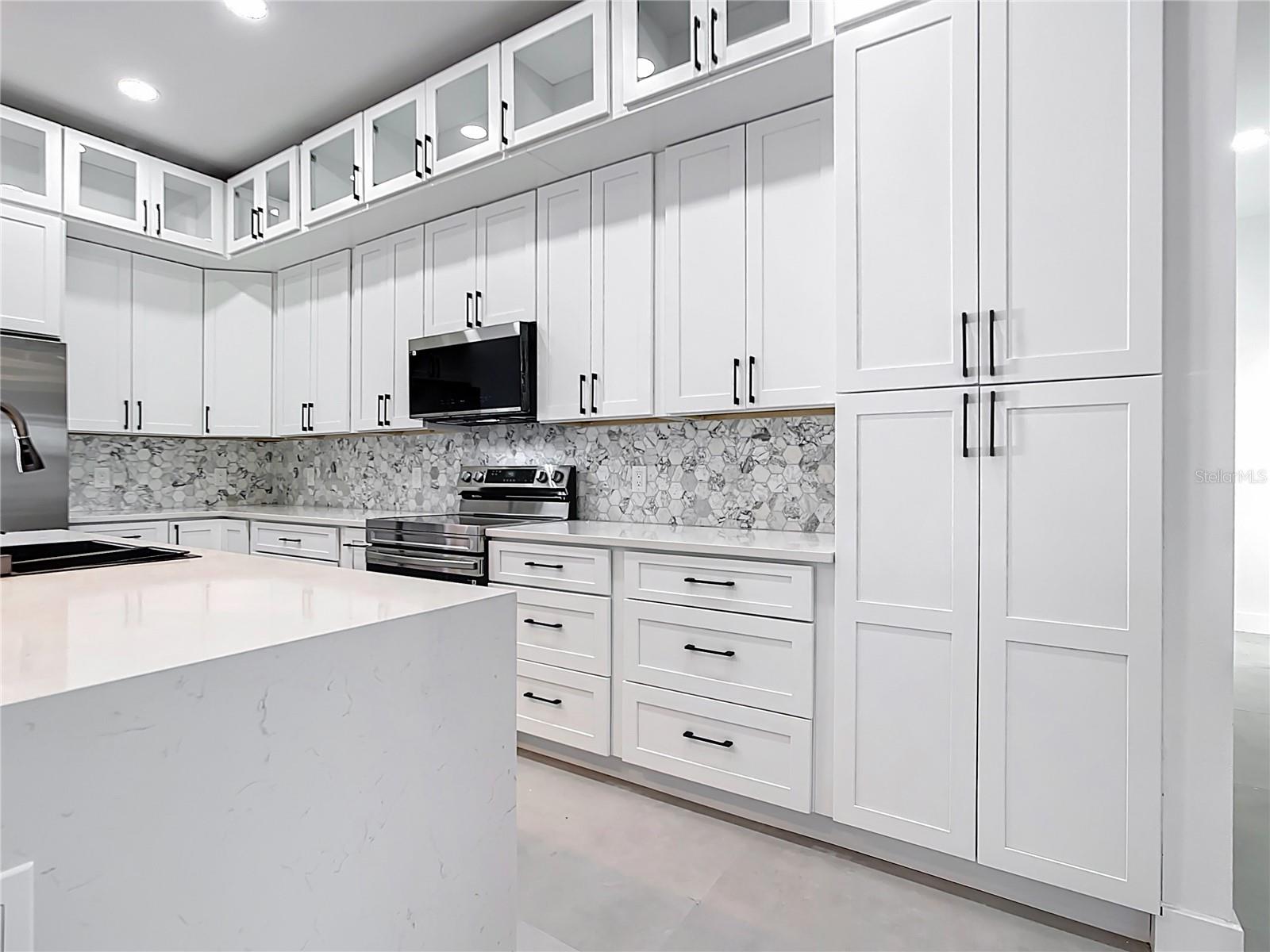 Image 8 of 34 For 174 Ingram Boulevard