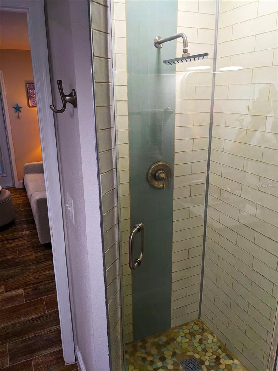 Image 36 of 41 For 2107 Pine Terrace