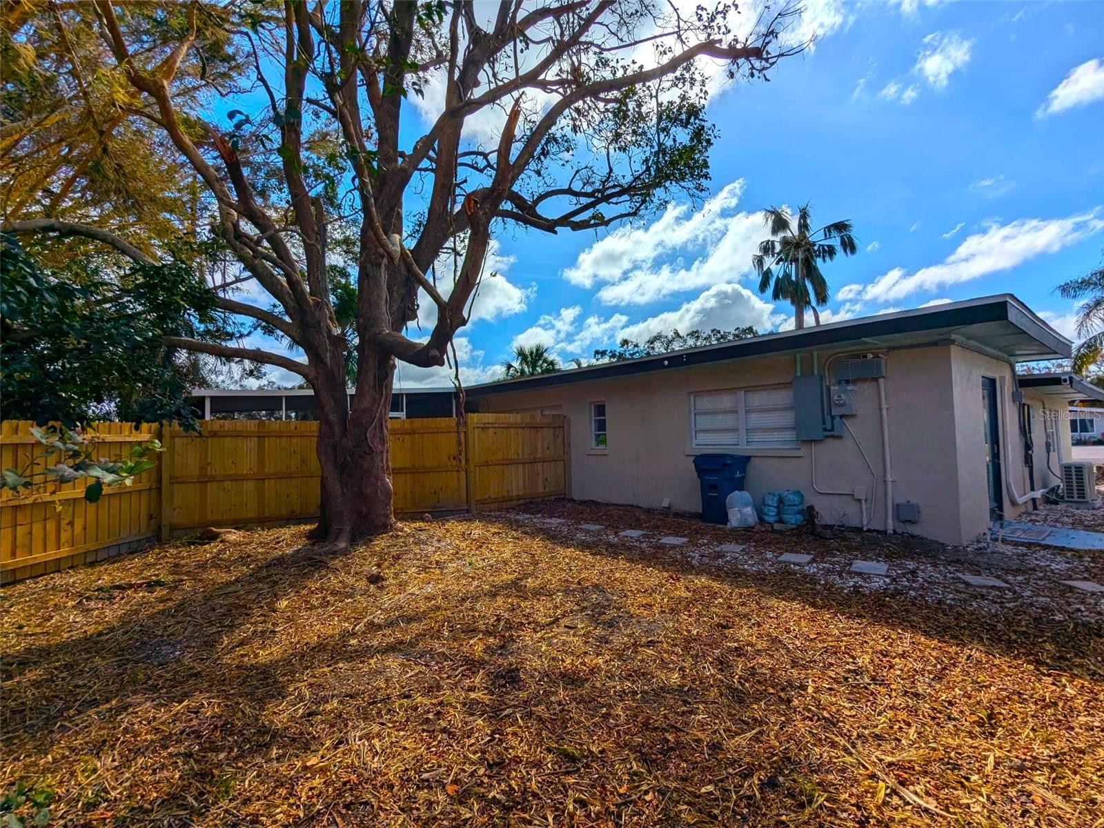 Image 40 of 41 For 2107 Pine Terrace