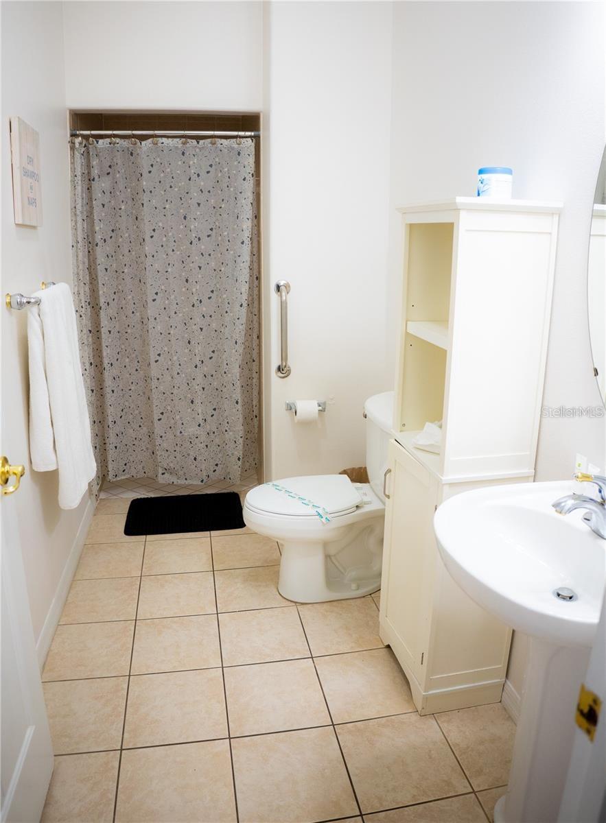 Image 37 of 84 For 416 Vista Loop