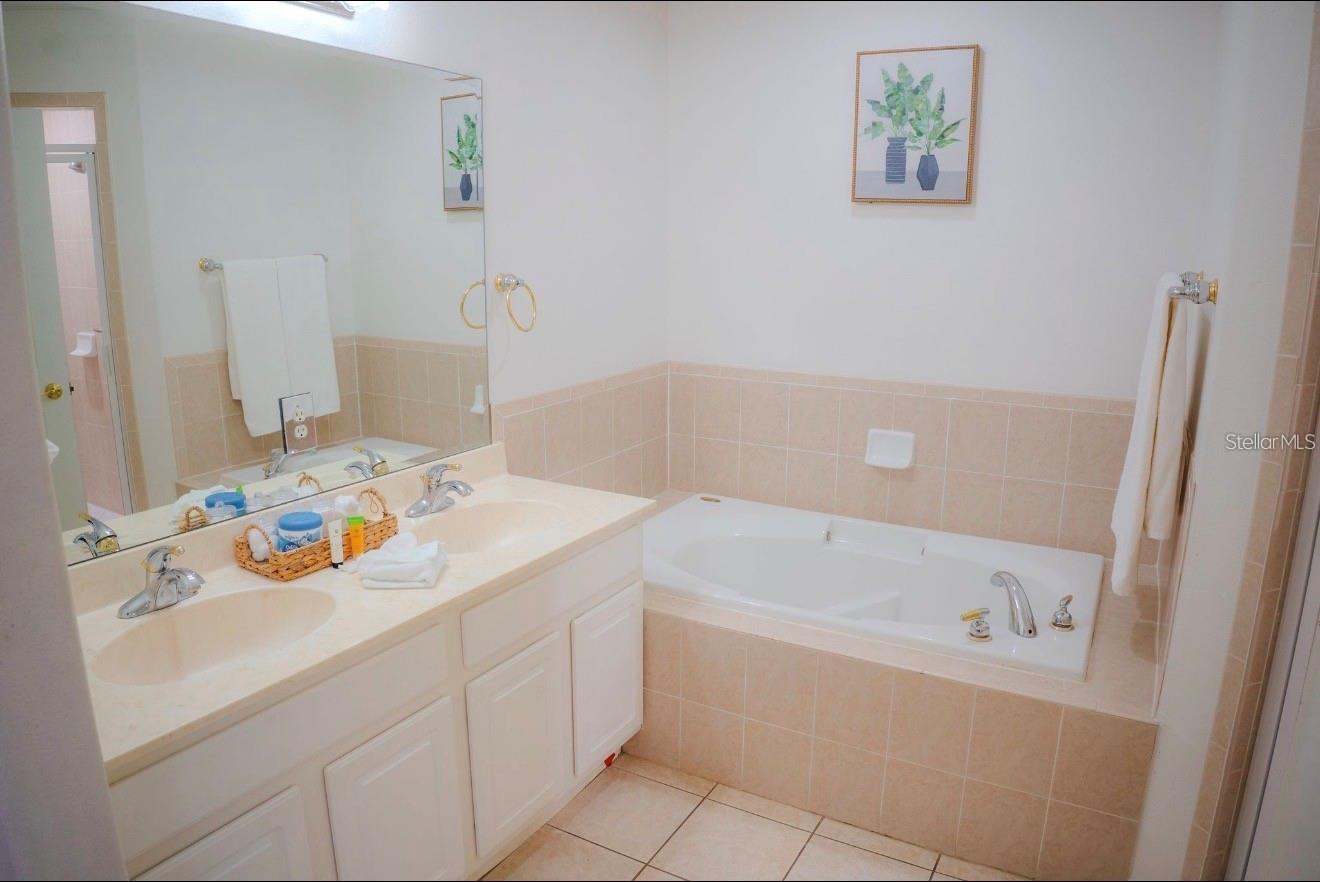 Image 54 of 84 For 416 Vista Loop