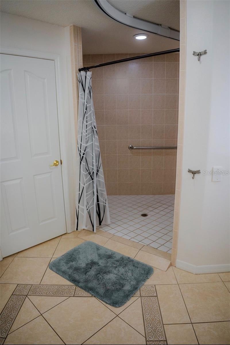 Image 55 of 84 For 416 Vista Loop