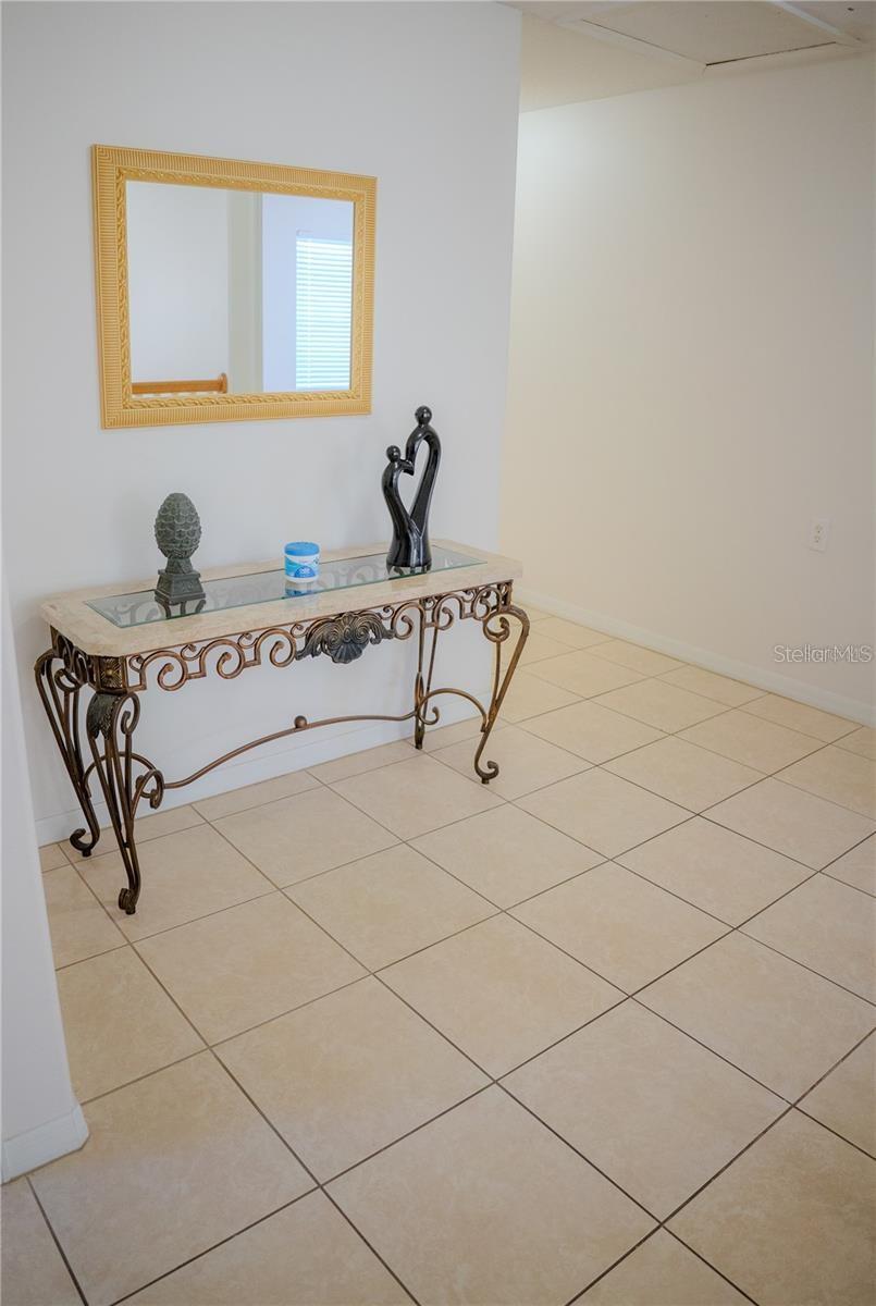 Image 77 of 84 For 416 Vista Loop