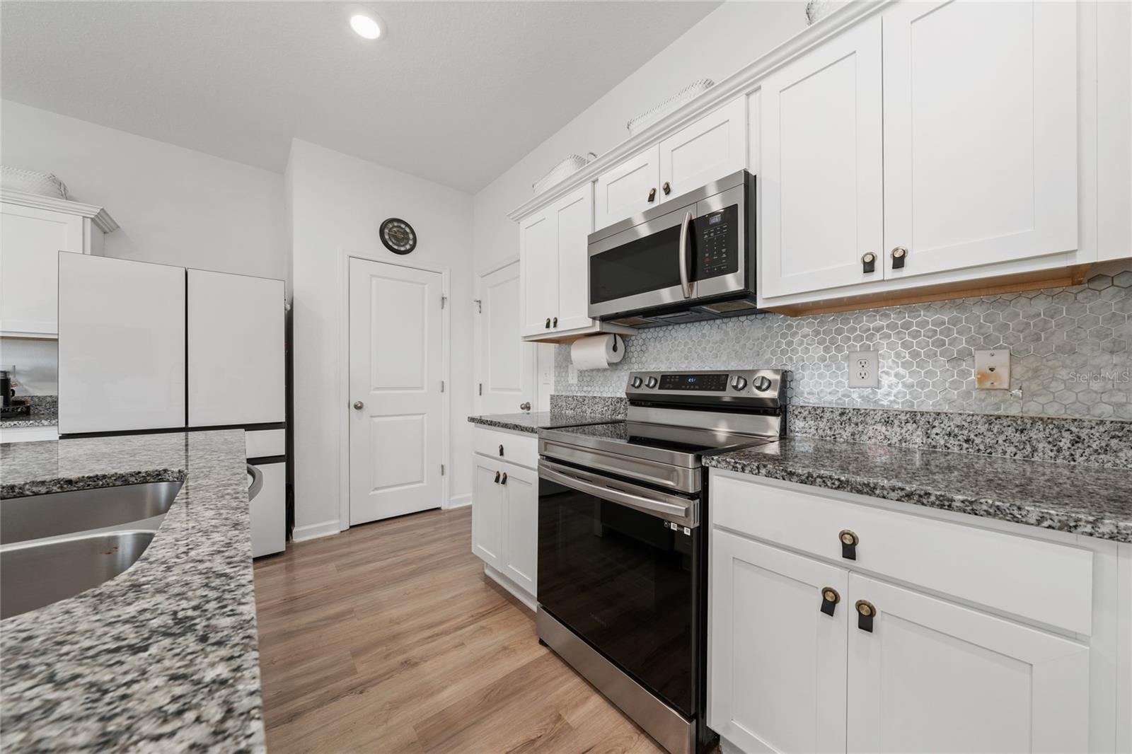 Image 32 of 52 For 2149 Treasure Hill Street