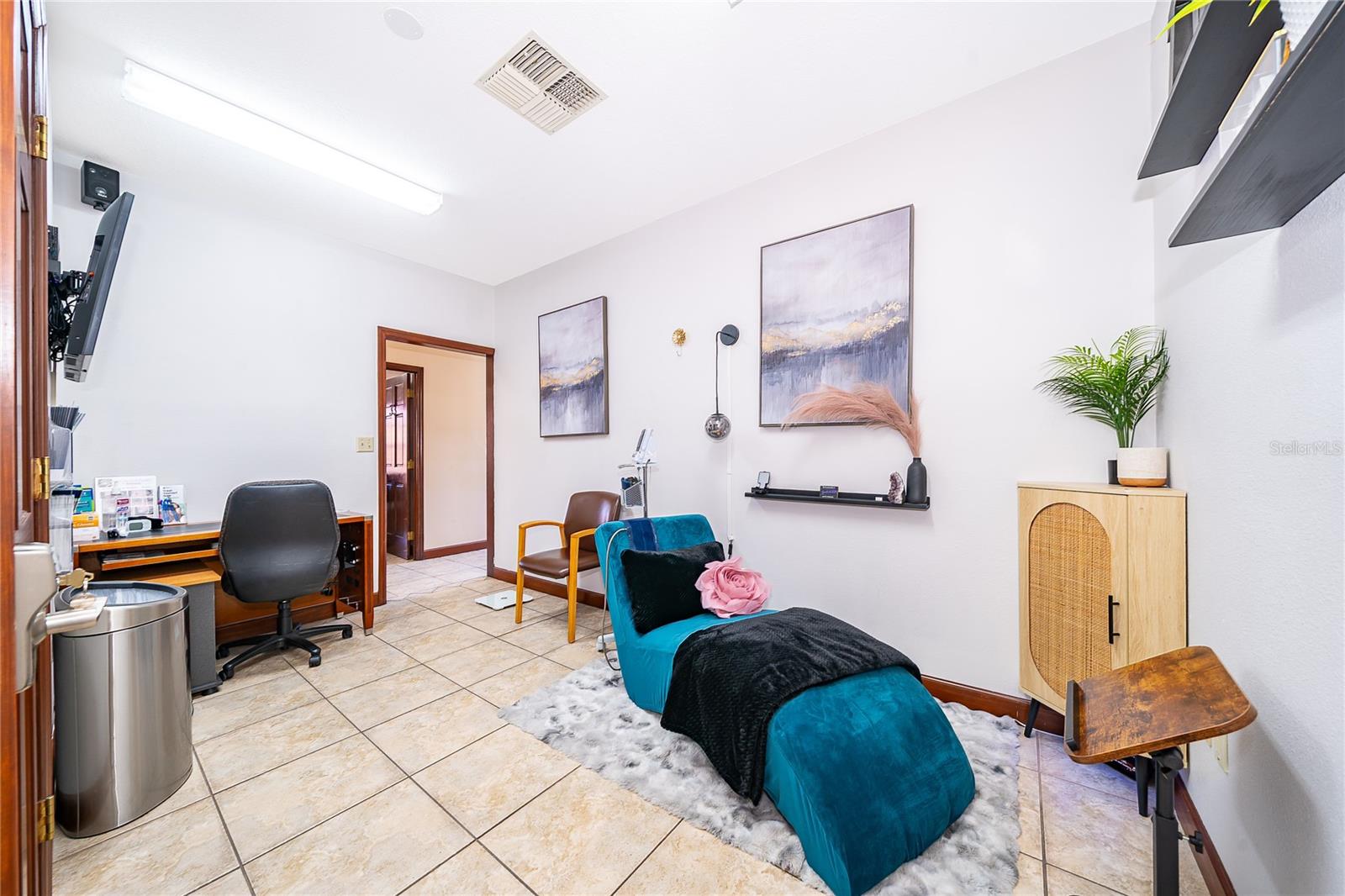 Image 17 of 28 For Address Not Provided